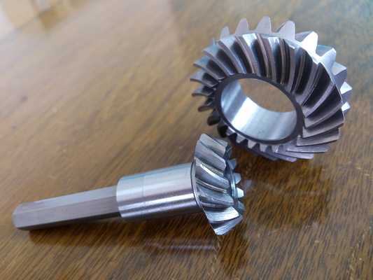 8 Double-sided Spiral Bevel Gears With Hyperbolic Surface Design For Enhanced Load-bearing Capacity