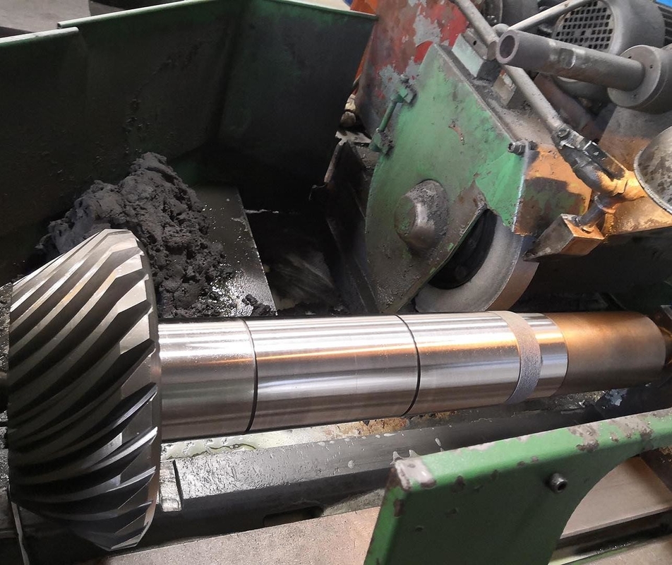 ISO 6 Grade and Carburizing Heat Treatment for Long-Lasting Transmission Gear Shaft