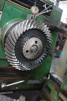 Zestaw kół zębatych stożkowych ze stali stopowej 20CrNi2MoA do reduktorów biegów