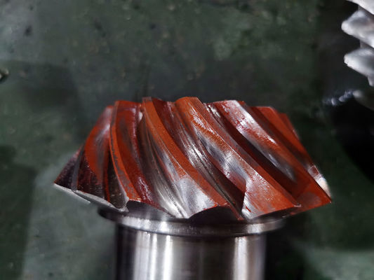 SAE 8620 Przekładnie stożkowe spiralne 58 - 62 HRC AISI AGMA 8