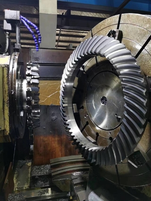SAE 4320 Stalowa spiralna przekładnia zębata stożkowa Przekładnia 20 Moduł 53T